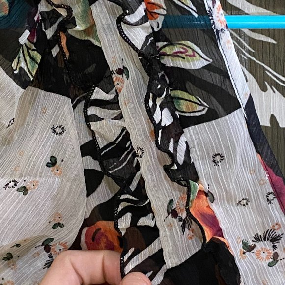 Speechless Medium Floral Blouse - Picture 4 of 8